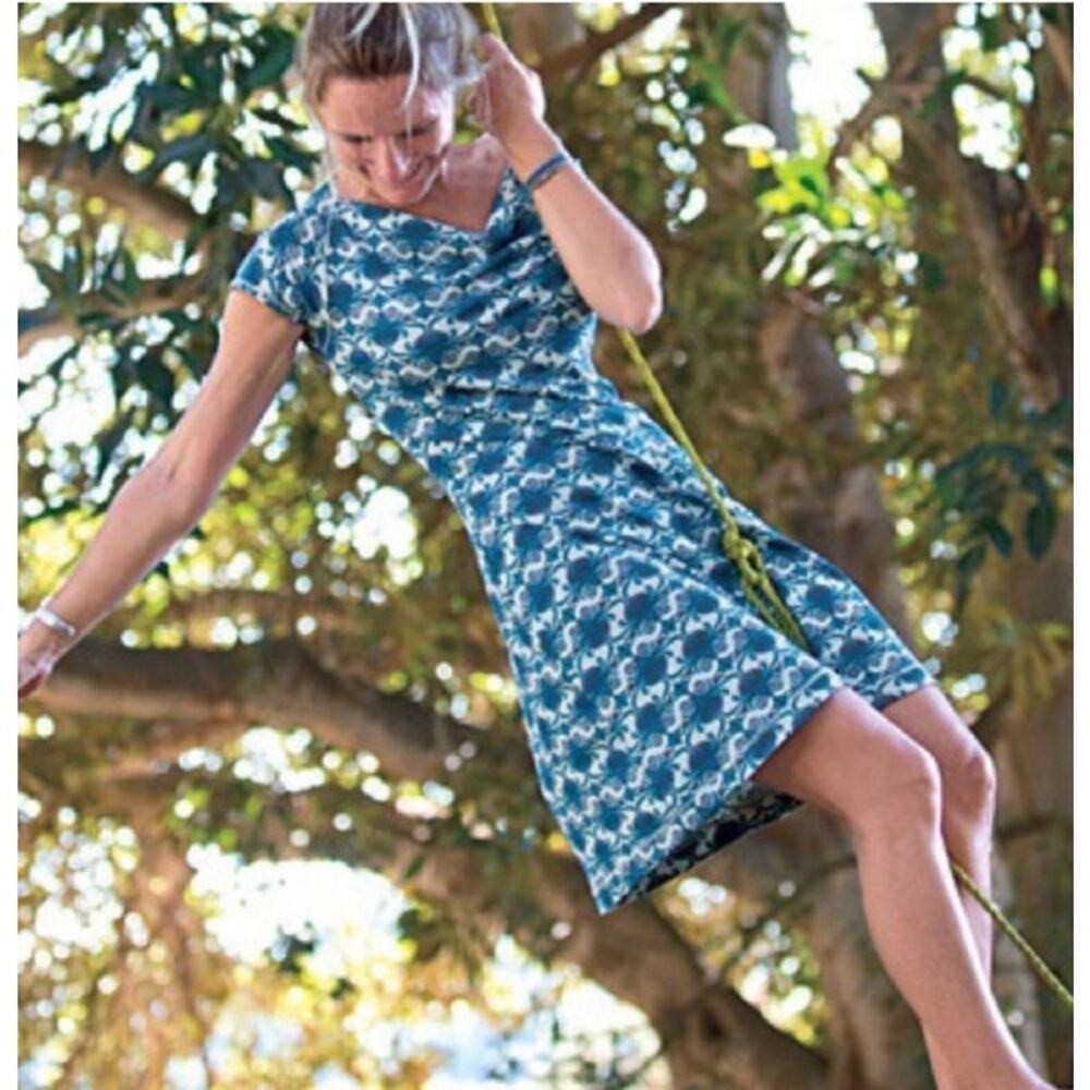 Title Nine Majestic Blue Print Athletic Dress Stretch Outdoor Small